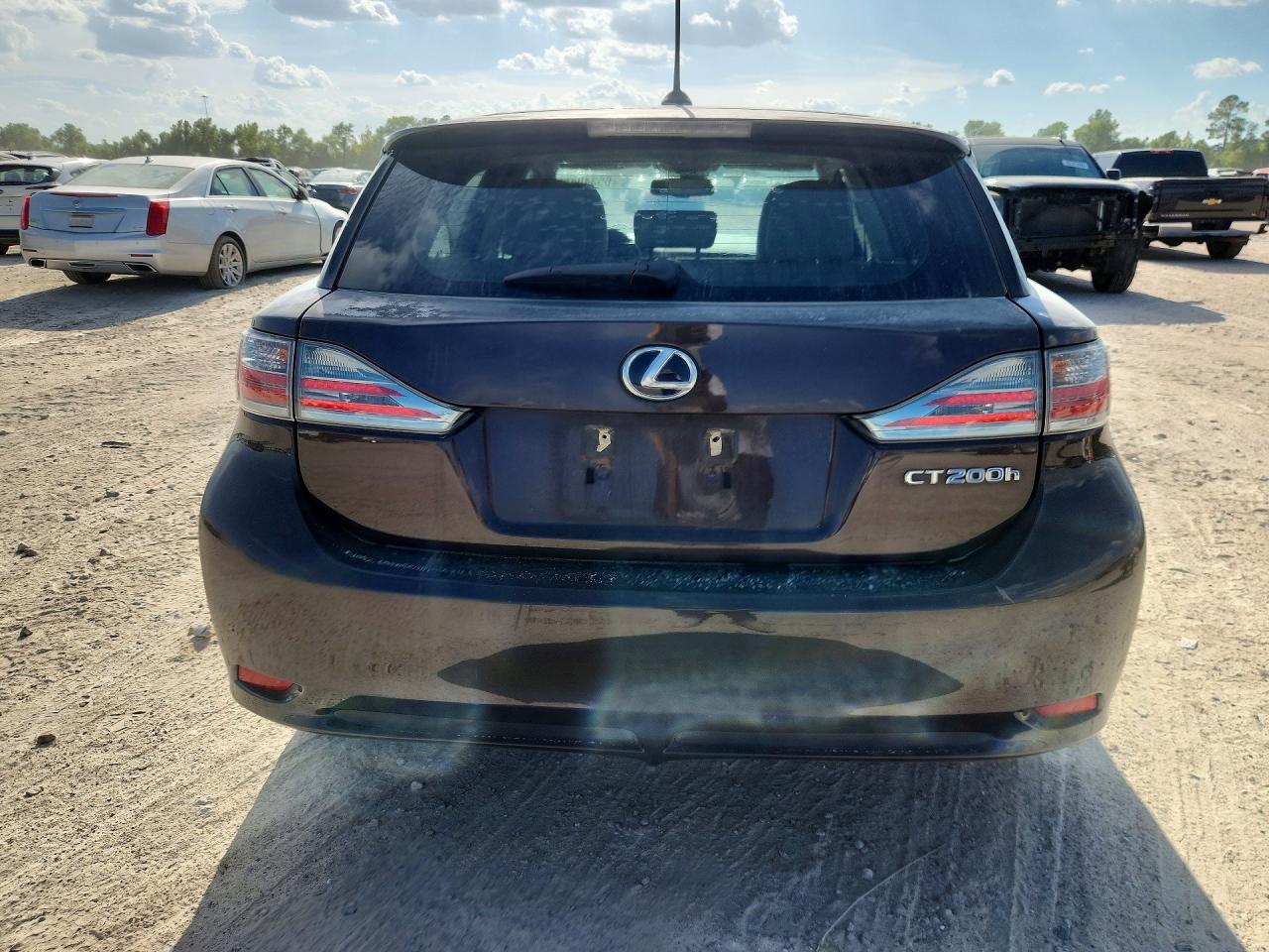 2011 Lexus Ct 200 Brown vin: JTHKD5BH6B2008297