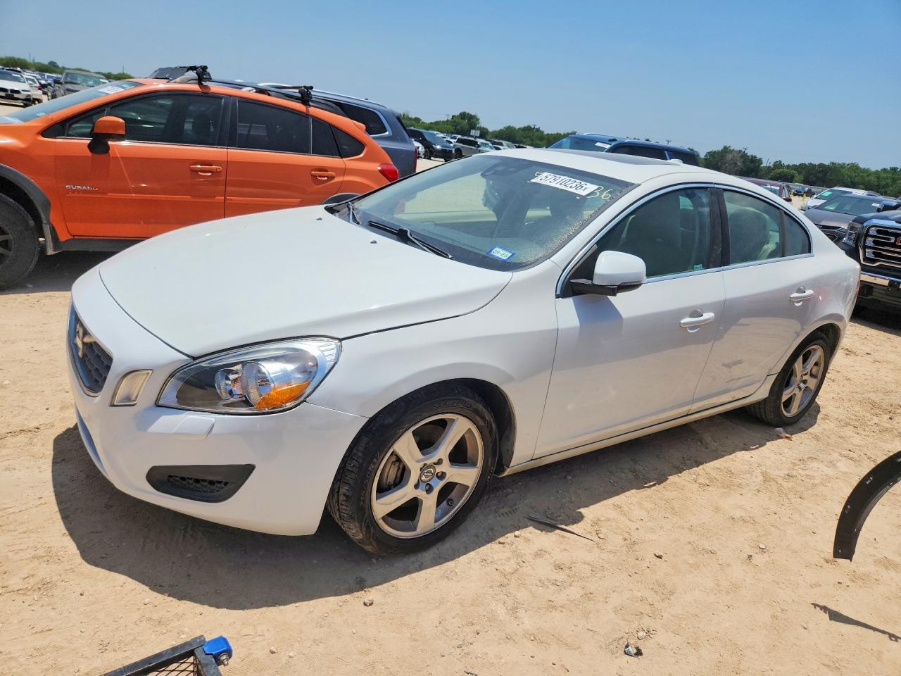 2012 Volvo S60 T5 Белый vin: YV1622FS7C2053323