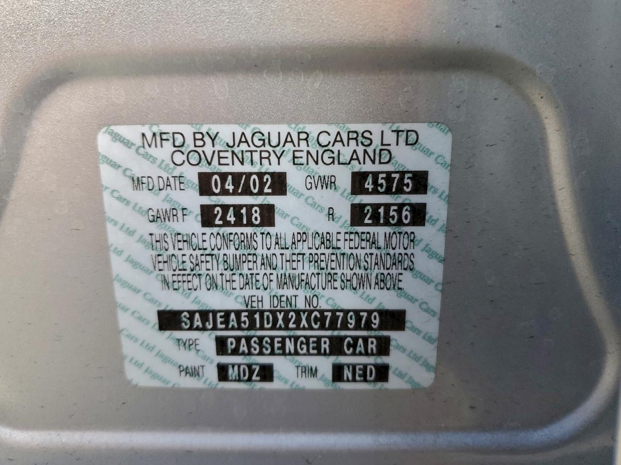 2002 Jaguar X-type 2.5 Silver vin: SAJEA51DX2XC77979