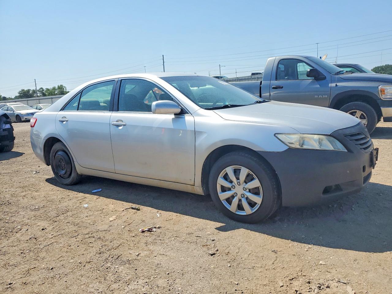 2009 Toyota Camry Le Silver vin: 4T4BE46K99R053720