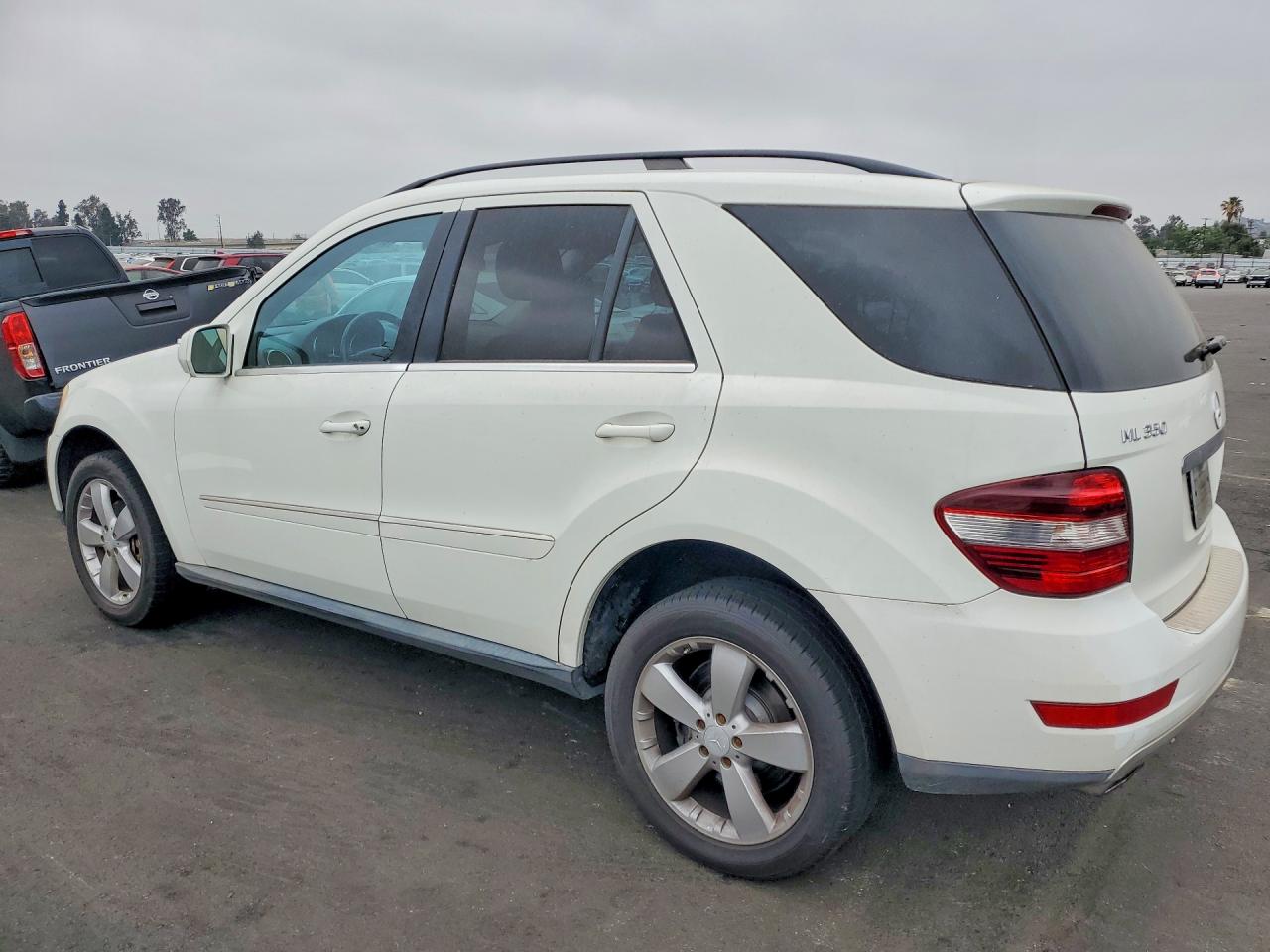 2010 Mercedes-benz Ml 350 Белый vin: 4JGBB5GB9AA537531