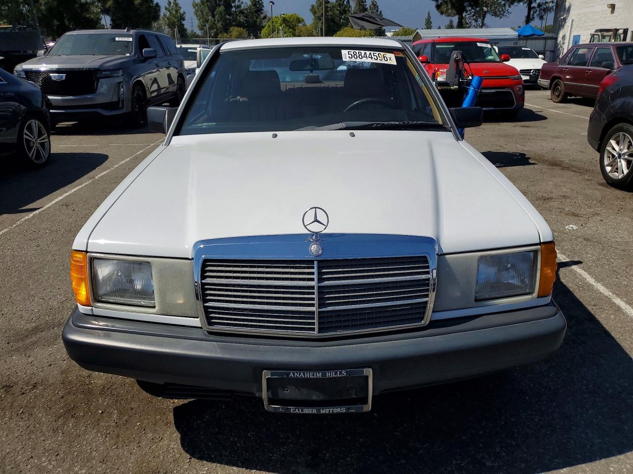 1988 Mercedes-benz 190 D 2.5 White vin: WDBDB26D4JF455030