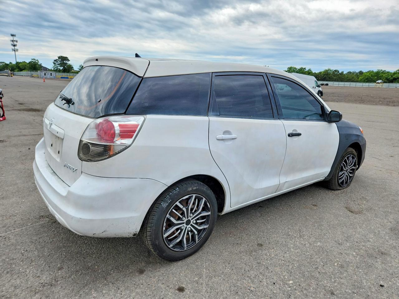 2008 Toyota Corolla Matrix Xr White vin: 2T1KR32E88C710855
