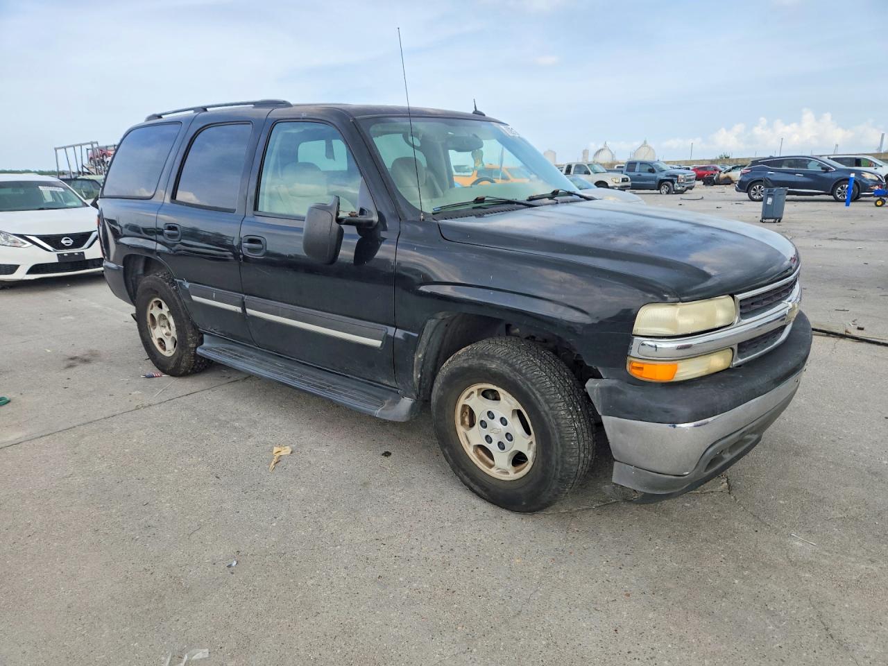 2005 Chevrolet Tahoe C1500 Black vin: 1GNEC13T95R257158