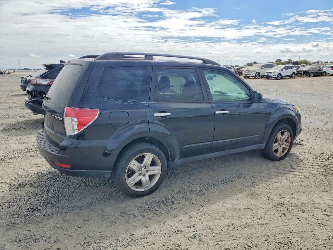 2010 Subaru Forester 2.5x Limited Black vin: JF2SH6DC0AH806935