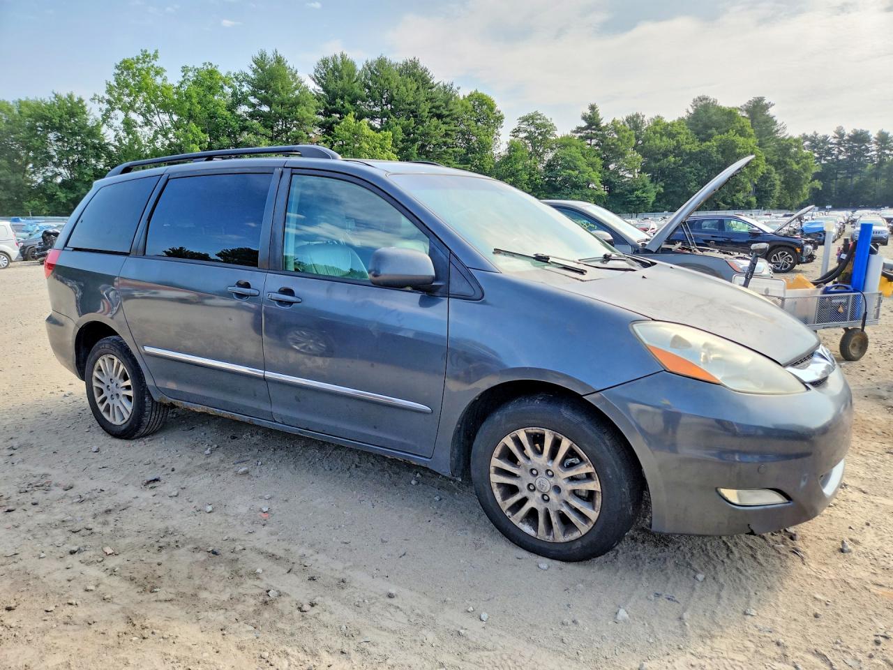 2010 Toyota Sienna Xle Limited Gray vin: 5TDDK4CC0AS032602