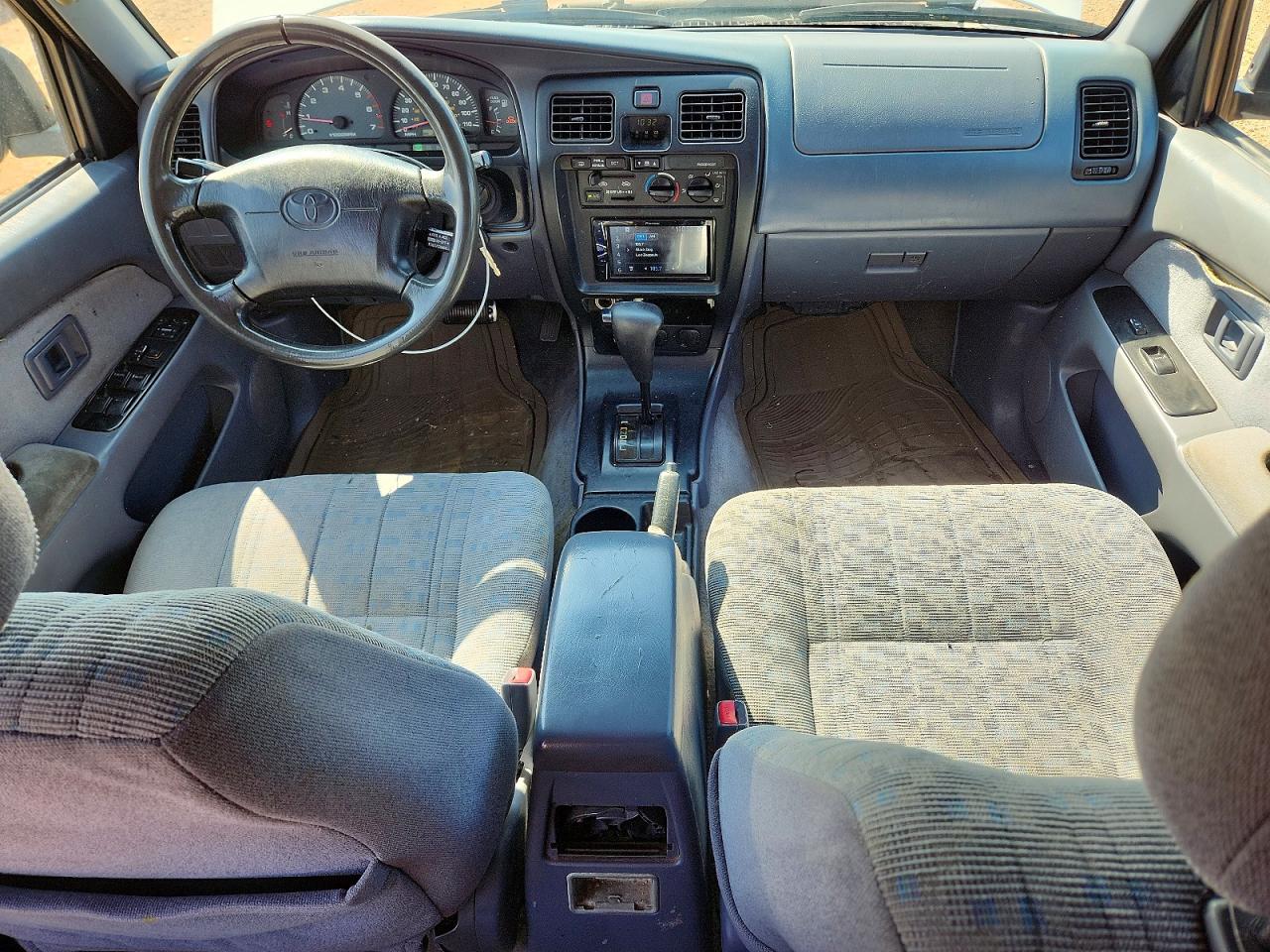 2000 Toyota 4runner Base White vin: JT3GM84RXY0065657