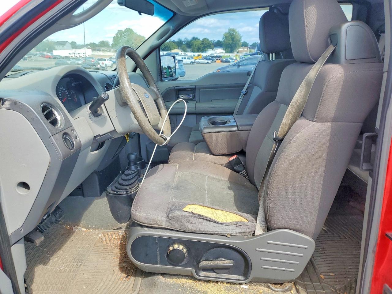 2005 Ford F150 Red vin: 1FTPX14515FA14516