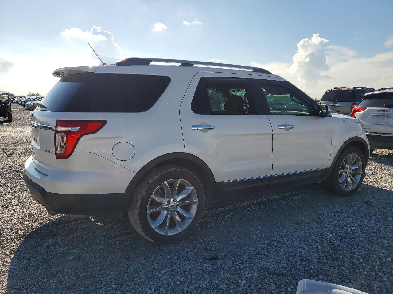 2014 Ford Explorer Limited White vin: 1FM5K7F83EGA37382