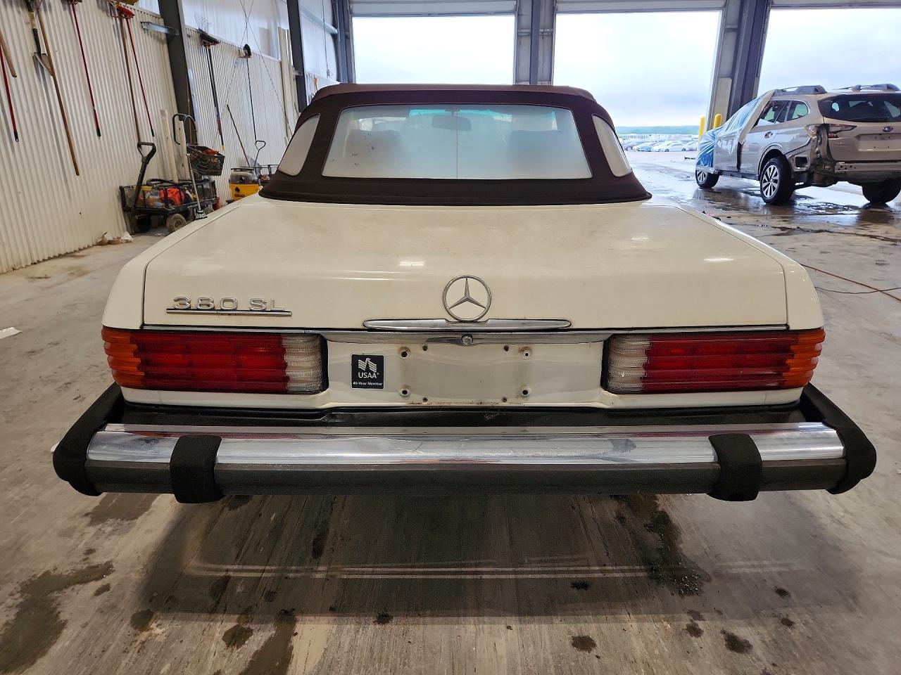 1983 Mercedes-benz 380 Sl White vin: WDBBA45A9DB022361