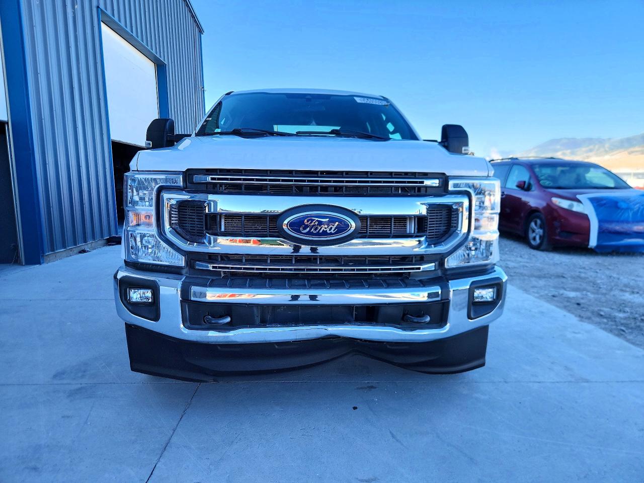 2021 Ford F250 Super Duty White vin: 1FT7W2BT1MED72780
