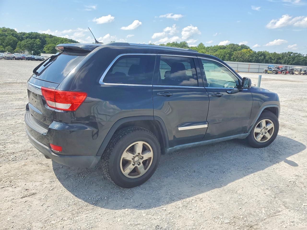 2011 Jeep Grand Cherokee Laredo Черный vin: 1J4RR4GG8BC576230