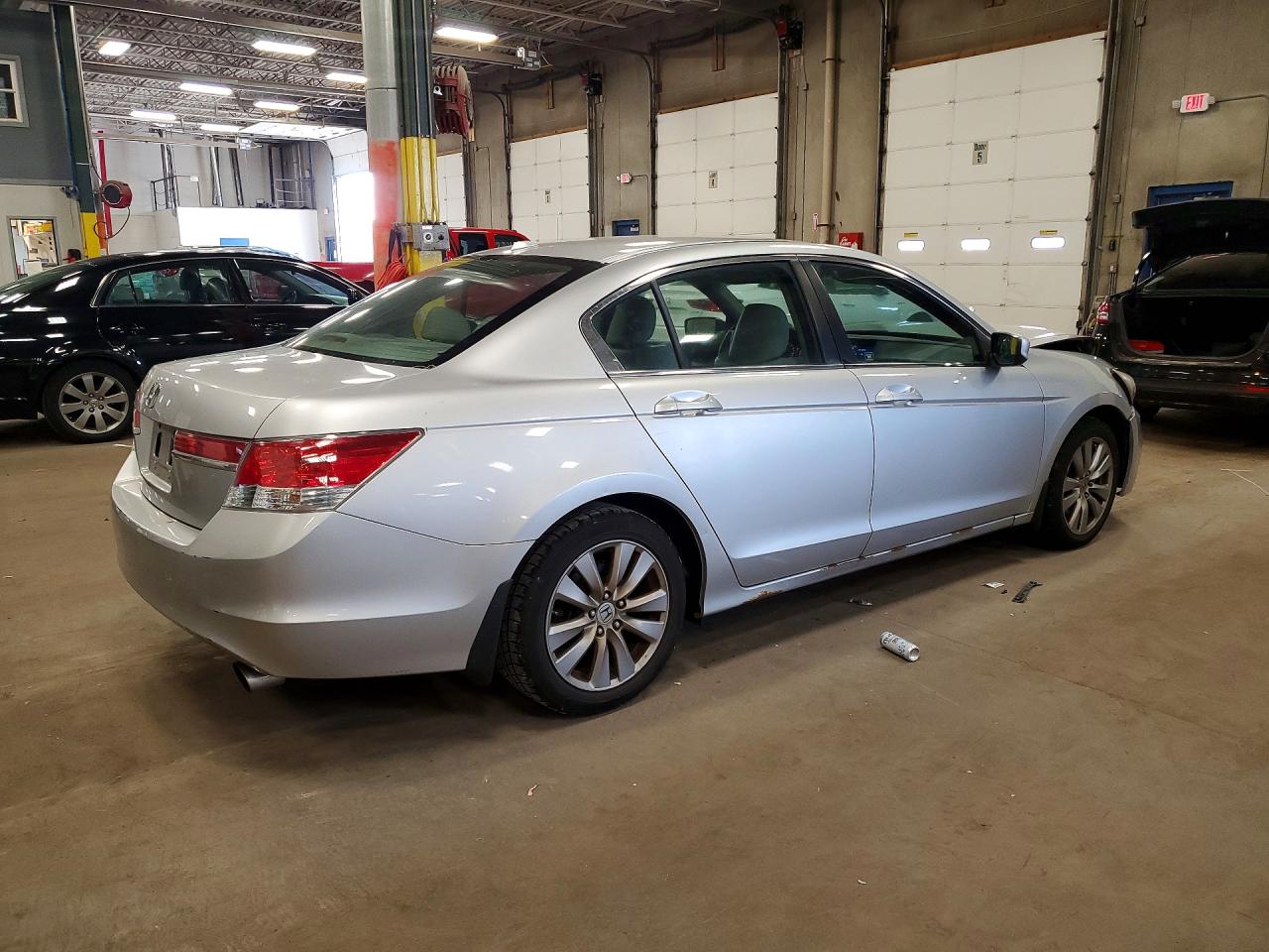 2011 Honda Accord Exl Silver vin: 1HGCP2F81BA097256