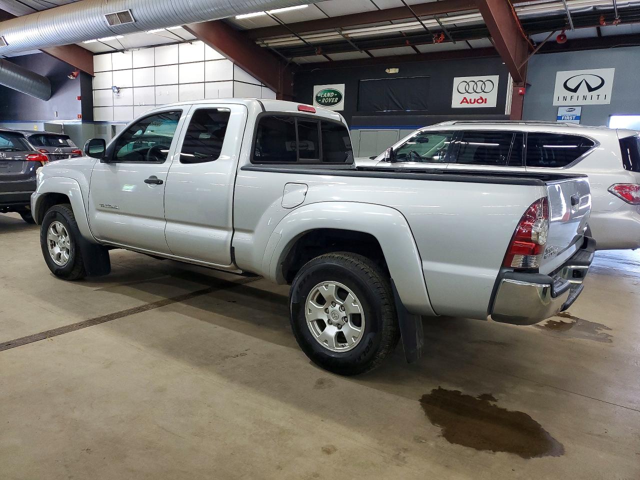 2013 Toyota Tacoma Access Cab Silver vin: 5TFUX4EN4DX018300
