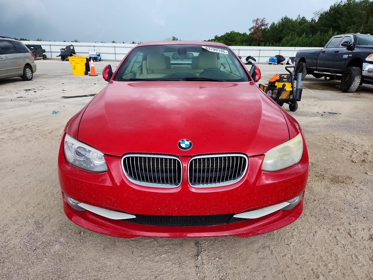 2011 Bmw 335 I Red vin: WBADX7C50BE242061