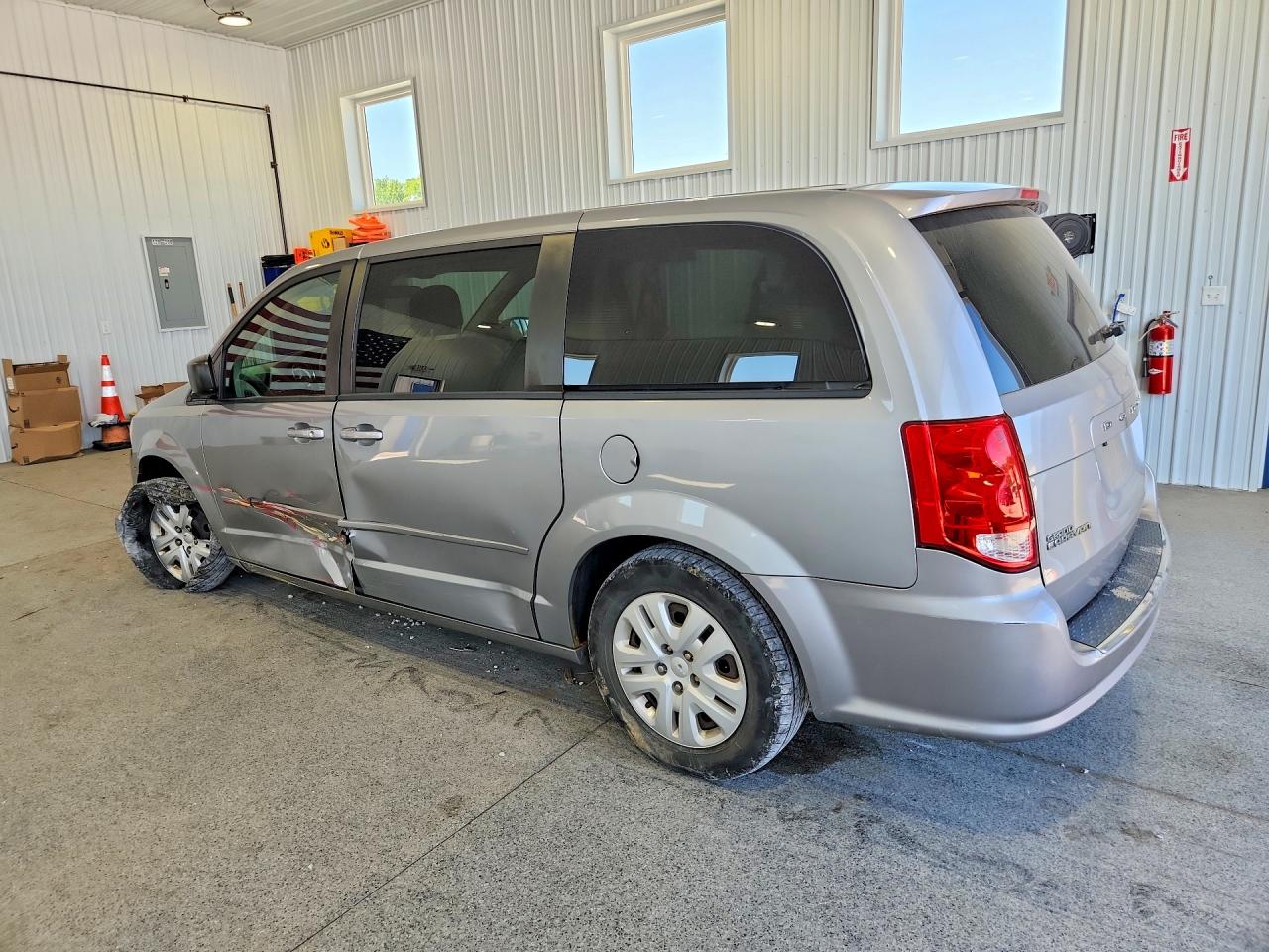 2015 Dodge Grand Caravan Se Серебряный vin: 2C4RDGBG6FR549991
