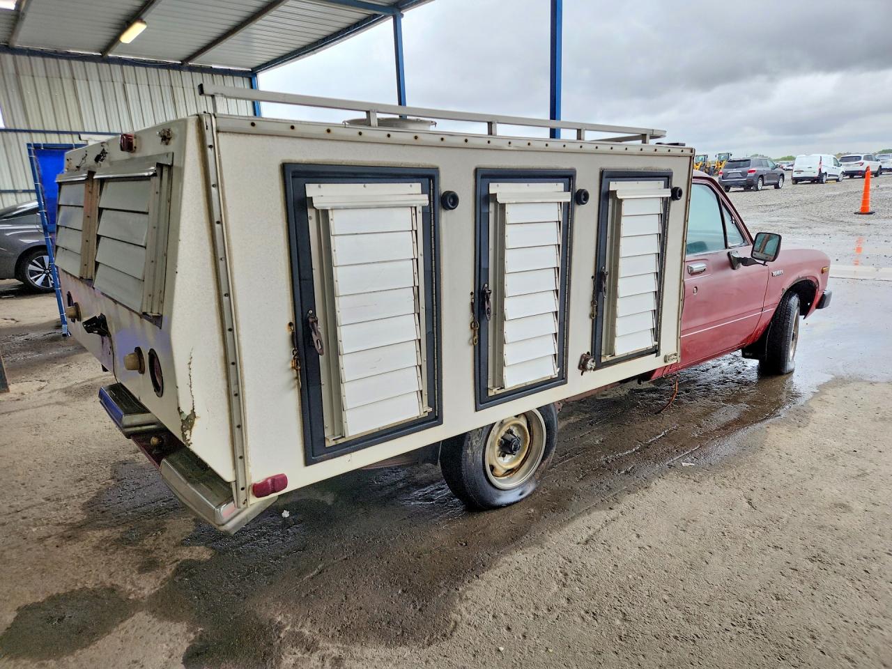 1983 Toyota Pickup Sr5 Red vin: JT4RN44S3D1102131