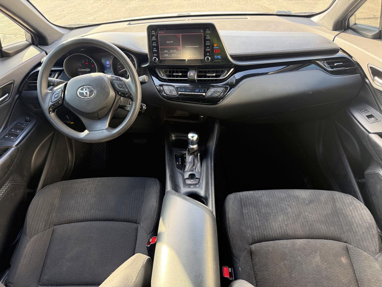 2019 Toyota C-hr Le Silver vin: NMTKHMBXXKR067772
