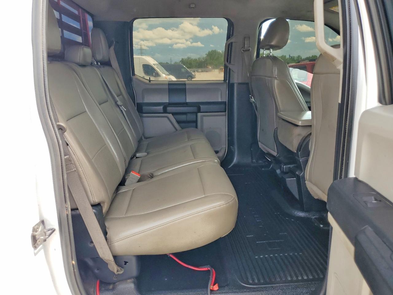 2017 Ford F250 Super Duty White vin: 1FT7W2B62HEF22718