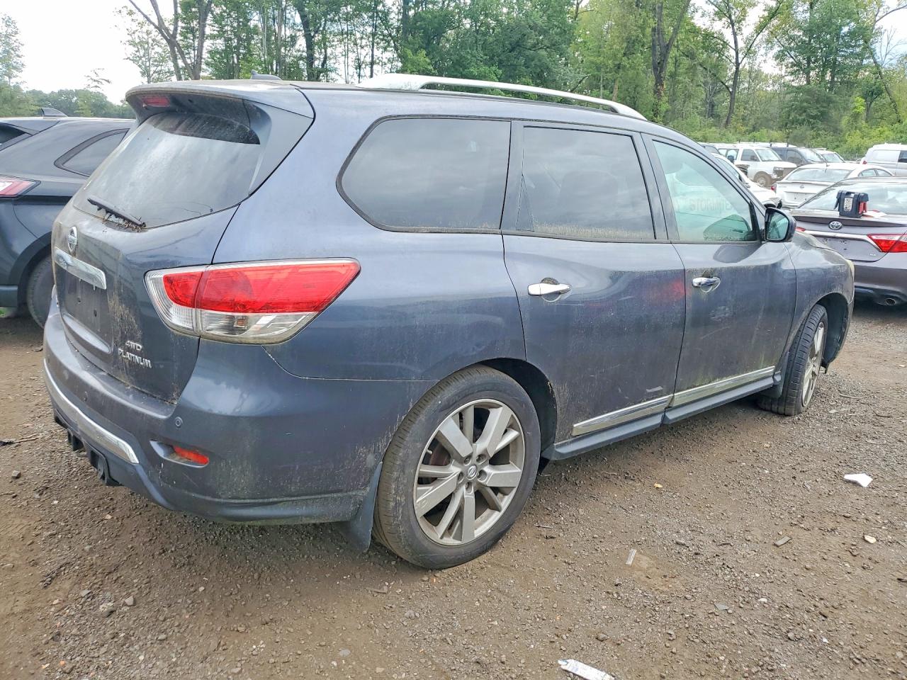 2014 Nissan Pathfinder S Серый vin: 5N1AR2MM2EC612933