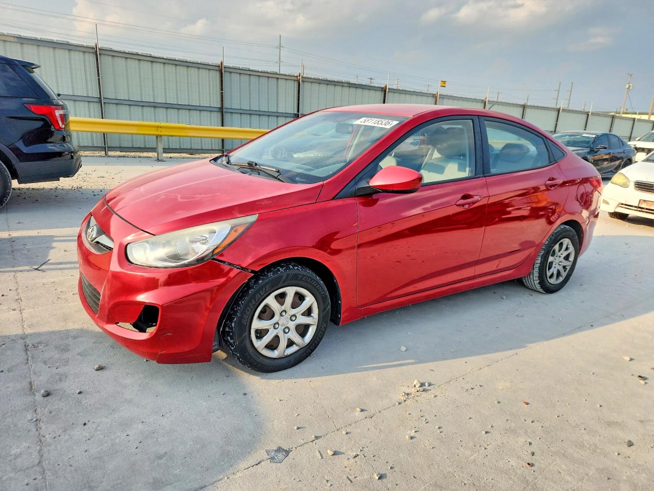 2013 Hyundai Accent Gls Red vin: KMHCT4AE0DU375631
