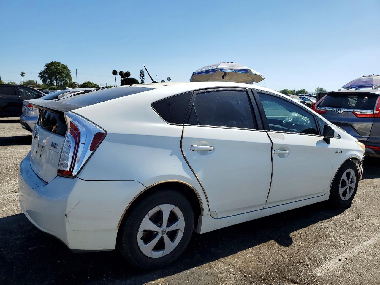 2013 Toyota Prius Two White vin: JTDKN3DU7D1731128