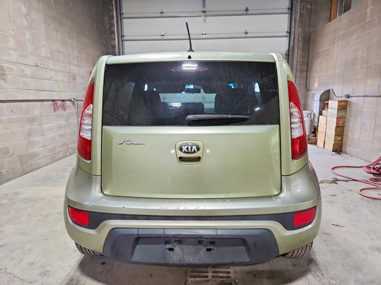 2013 Kia Soul Base Green vin: KNDJT2A59D7525265