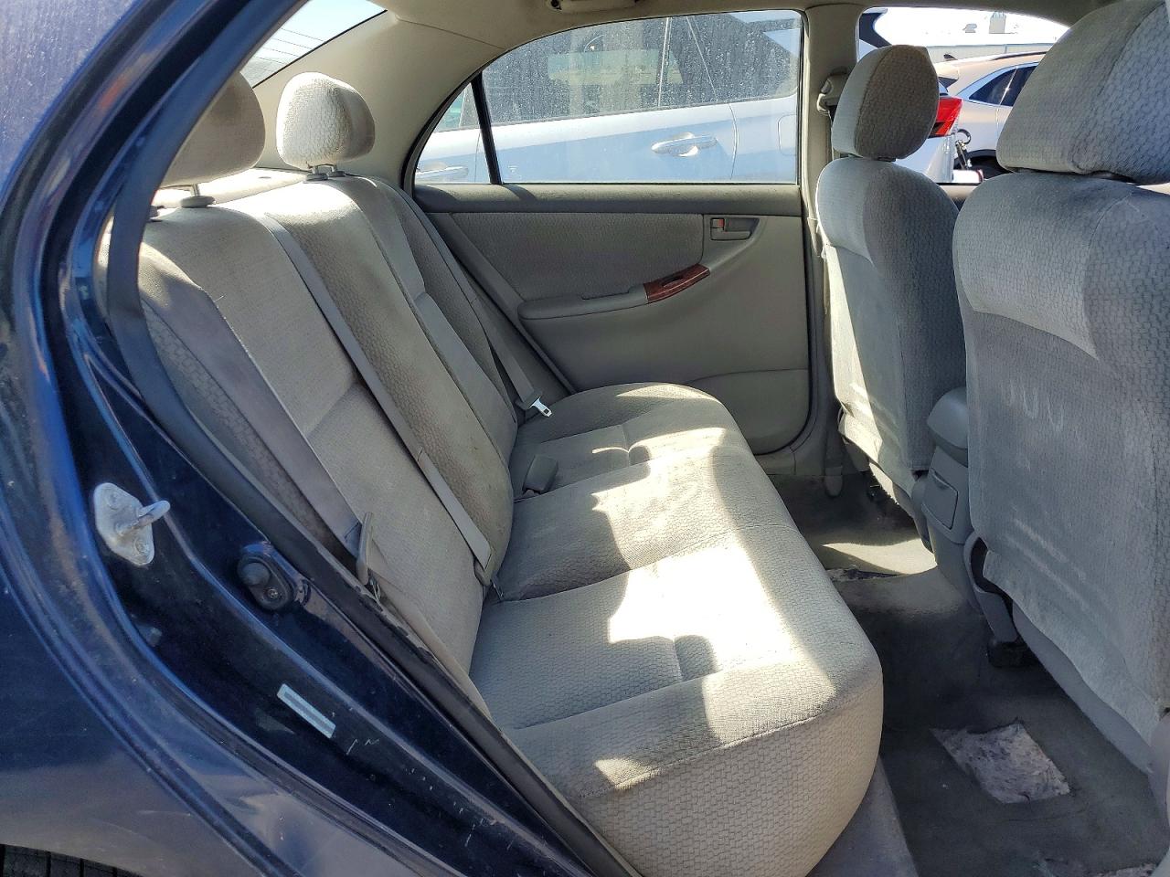 2004 Toyota Corolla Le Blue vin: 1NXBR32E84Z260617