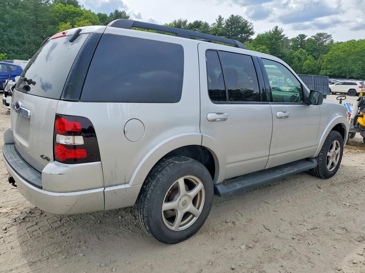 2009 Ford Explorer Xlt Silver vin: 1FMEU73E89UA17186