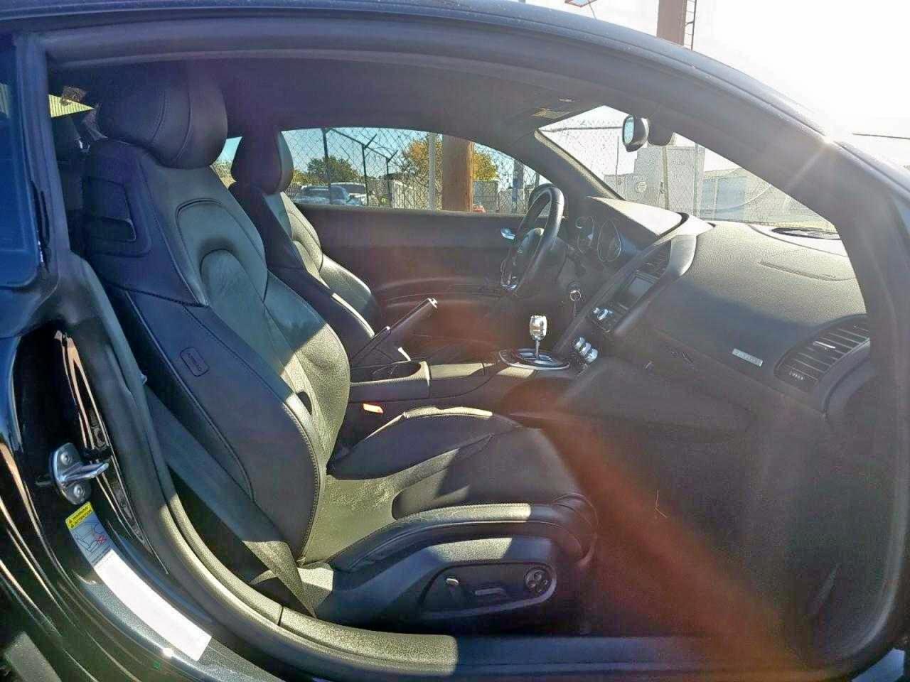 2012 Audi R8 4.2 Quattro Black vin: WUADUAFG1CN002818