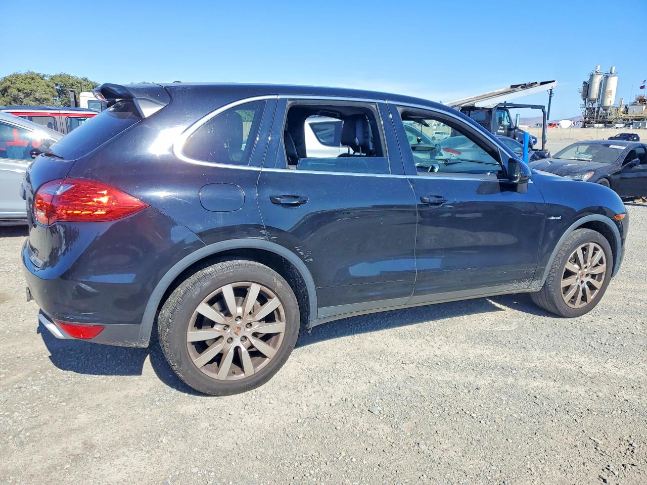 2013 Porsche Cayenne Black vin: WP1AF2A27DLA37189