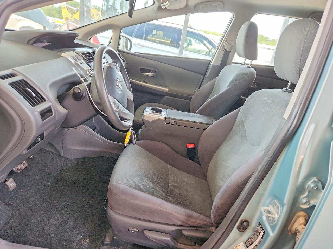 2013 Toyota Prius V Two Turquoise vin: JTDZN3EU8D3211294