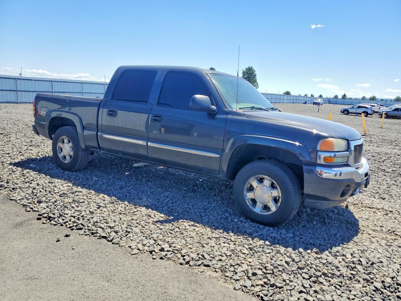 2005 Gmc New Sierra K1500 Gray vin: 2GTEK13T451219843