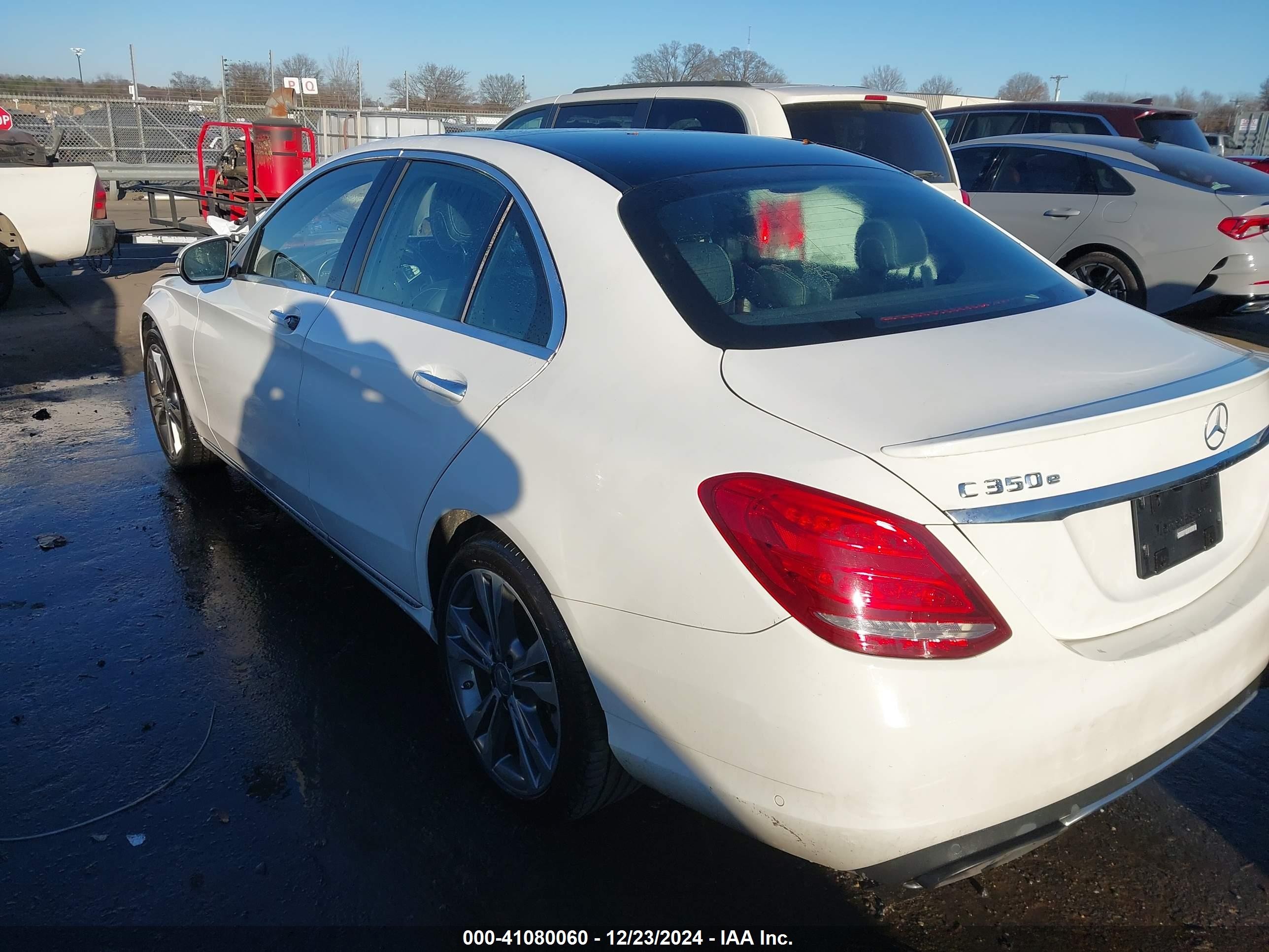 2016 Mercedes-benz C 350e Luxury White vin: 55SWF4HB0GU160752