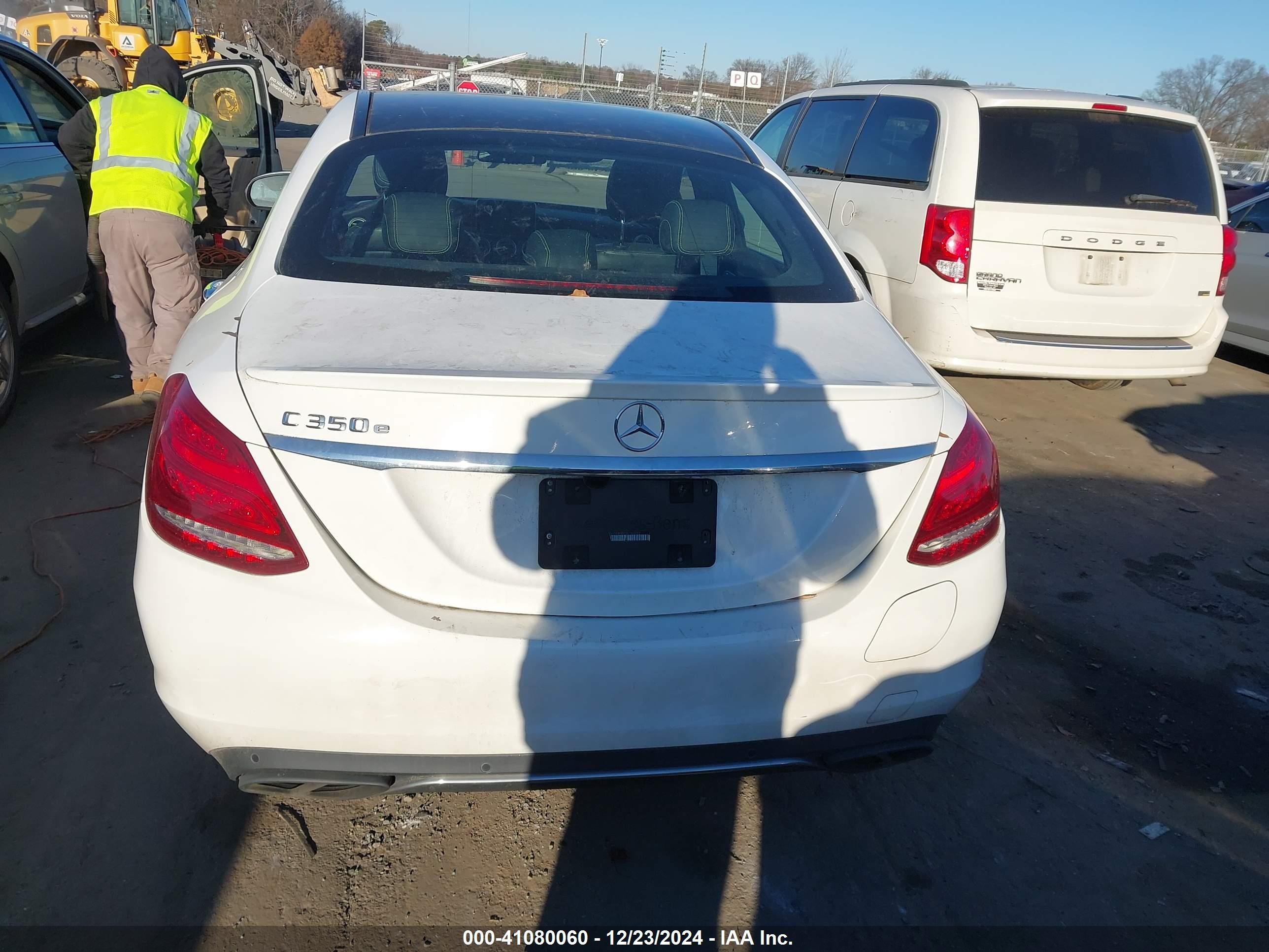 2016 Mercedes-benz C 350e Luxury White vin: 55SWF4HB0GU160752