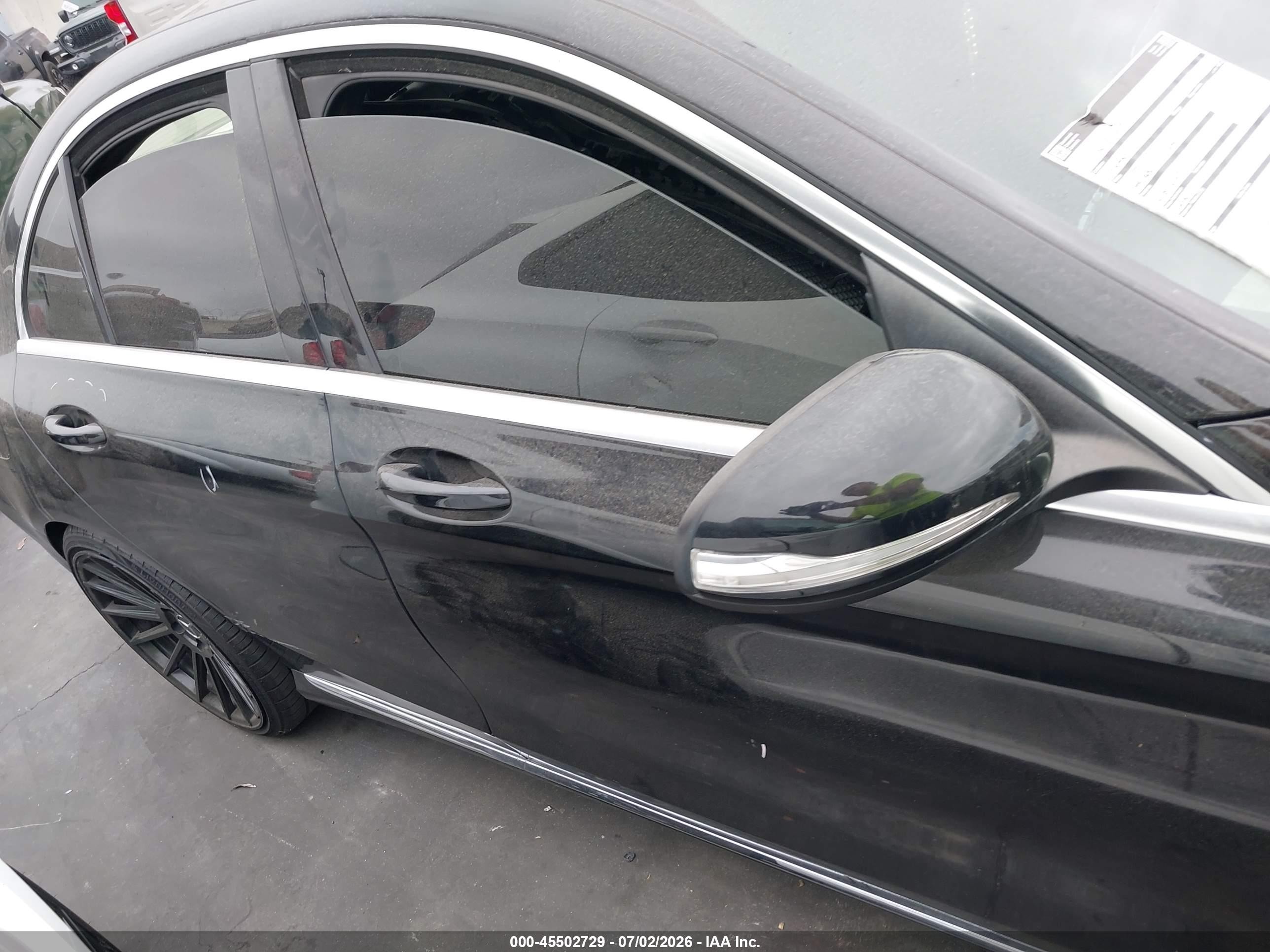 2015 Mercedes-benz C 300   Black vin: 55SWF4JB0FU072518