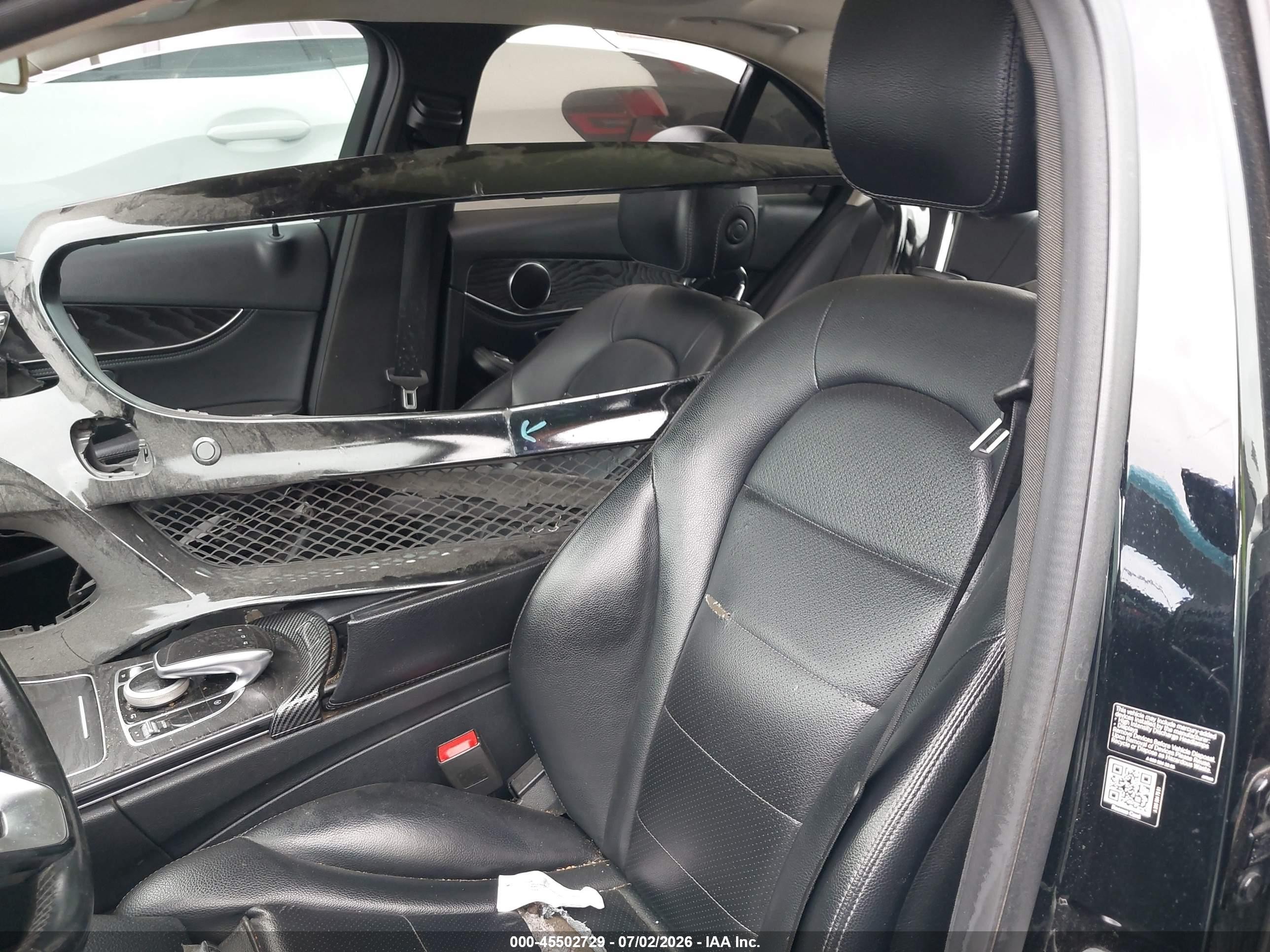 2015 Mercedes-benz C 300   Black vin: 55SWF4JB0FU072518