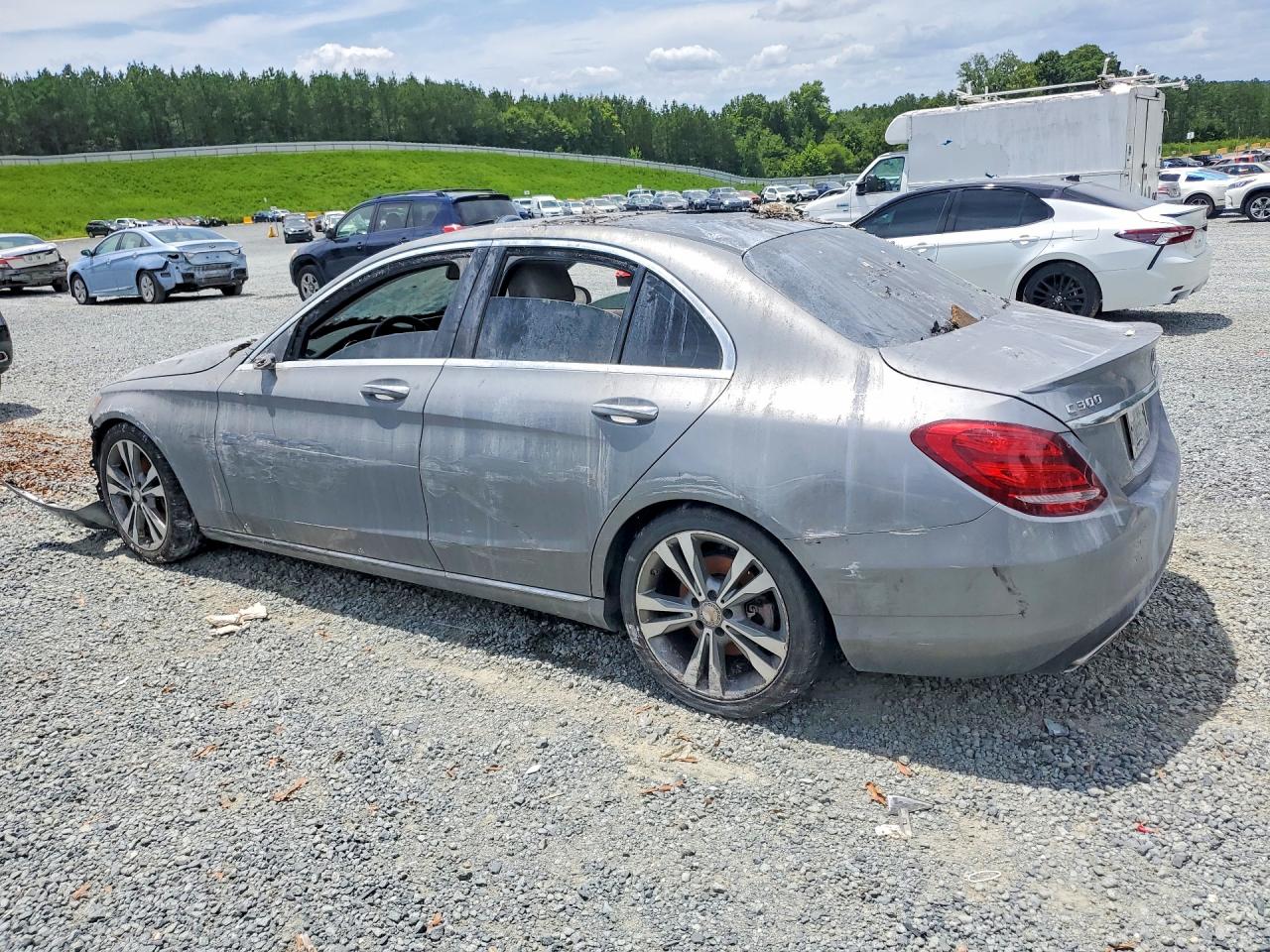 2015 Mercedes-benz C 300 Silver vin: 55SWF4JB0FU079016