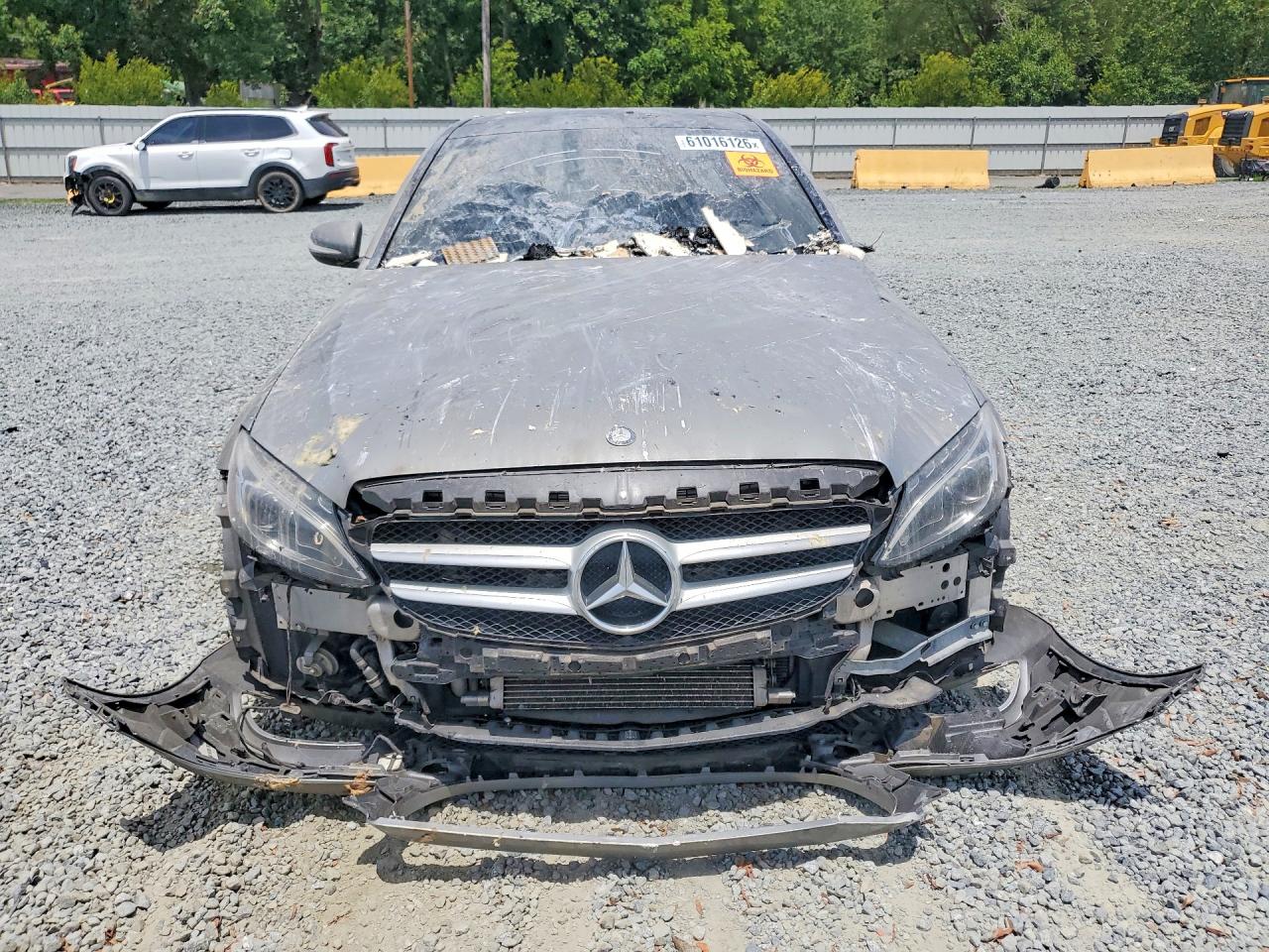 2015 Mercedes-benz C 300 Silver vin: 55SWF4JB0FU079016