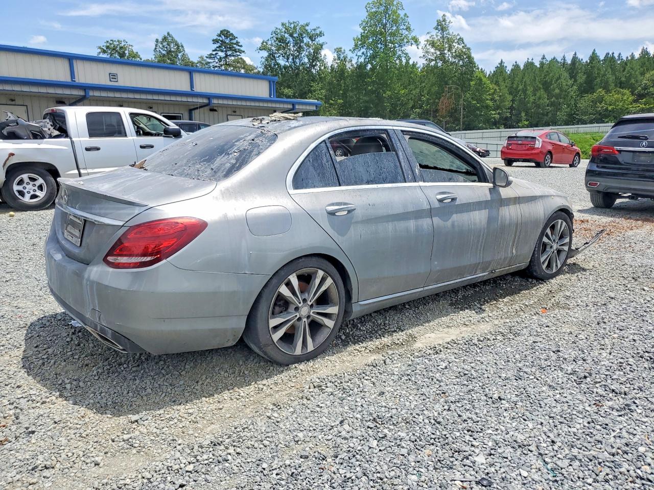 2015 Mercedes-benz C 300 Silver vin: 55SWF4JB0FU079016