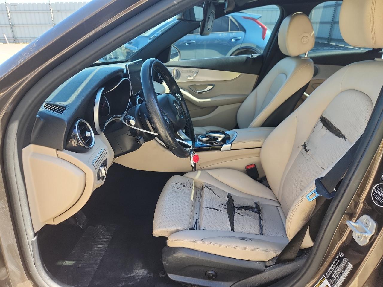 2015 Mercedes-benz C 300 Коричневый vin: 55SWF4JB0FU091263 Damage: Left Front Seat, Torn, > 12 Inches