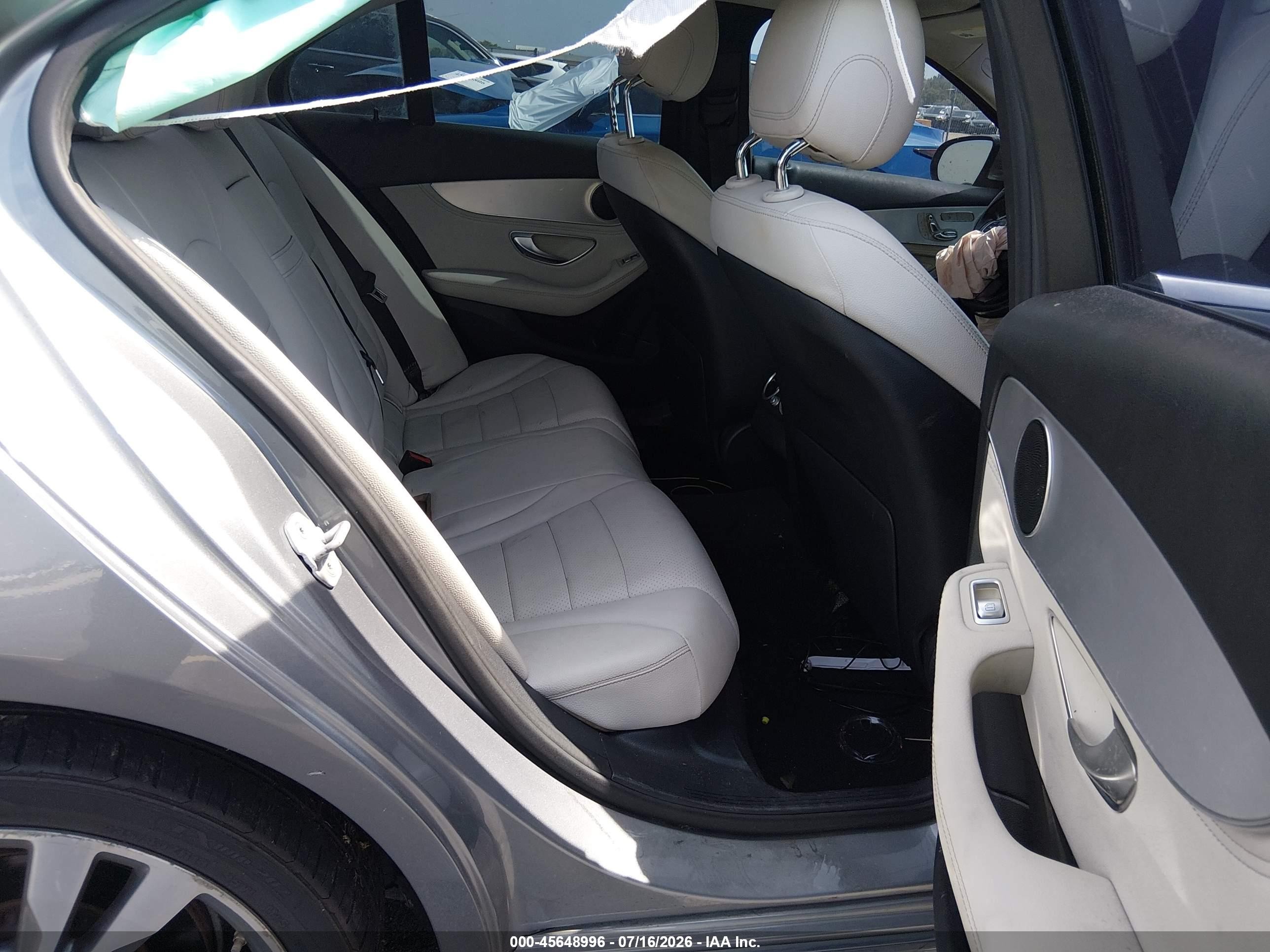 2015 Mercedes-benz C 300 Gray vin: 55SWF4JB0FU093224