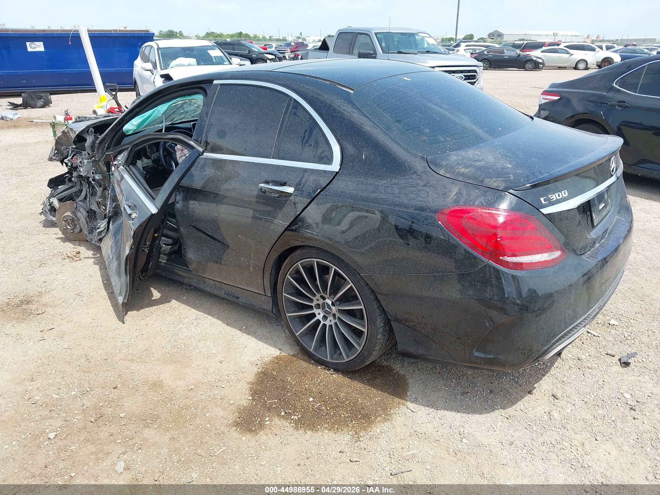 2015 Mercedes-benz C 300 Sport Черный vin: 55SWF4JB1FU053234