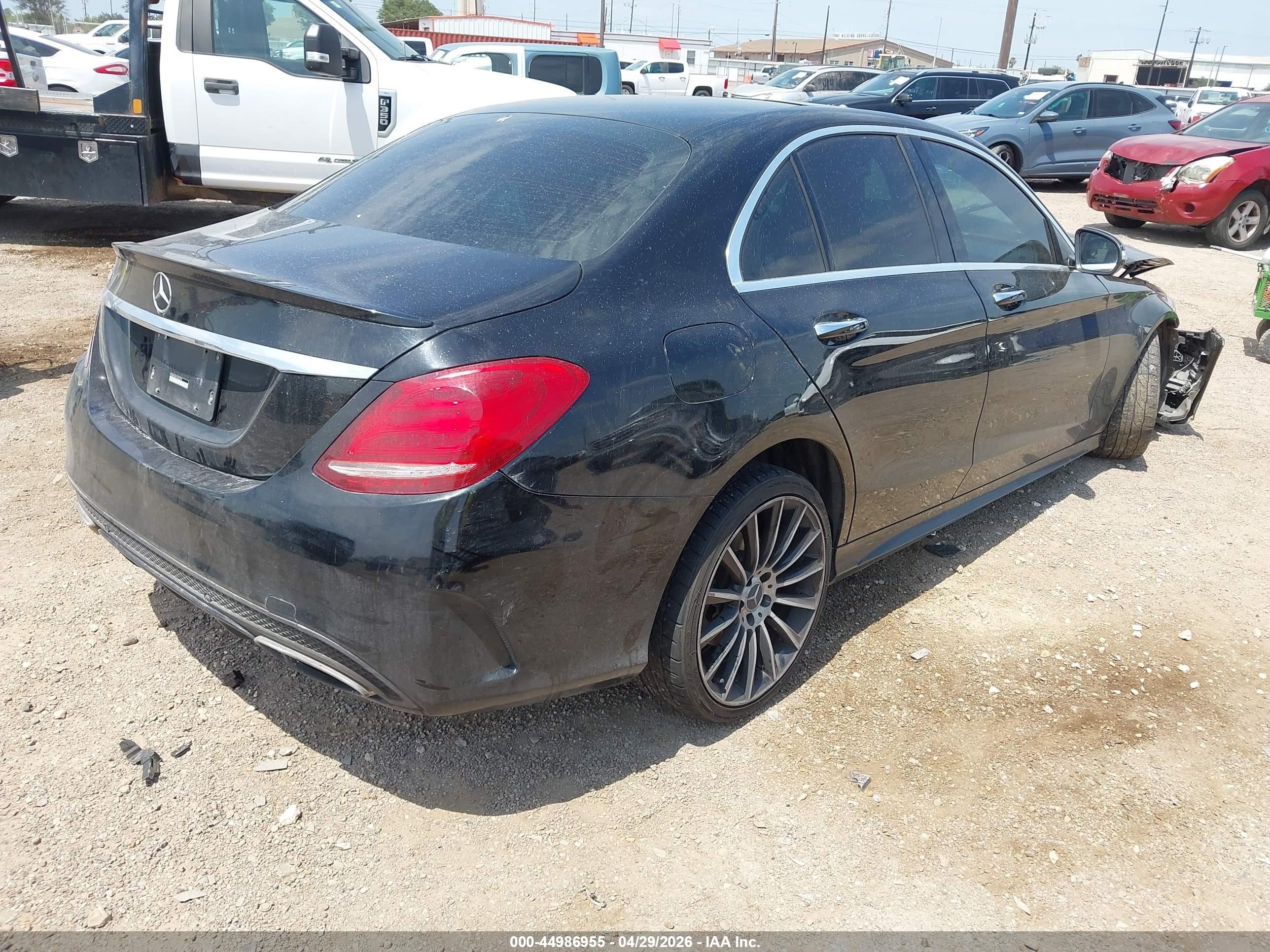 2015 Mercedes-benz C 300 Sport Черный vin: 55SWF4JB1FU053234