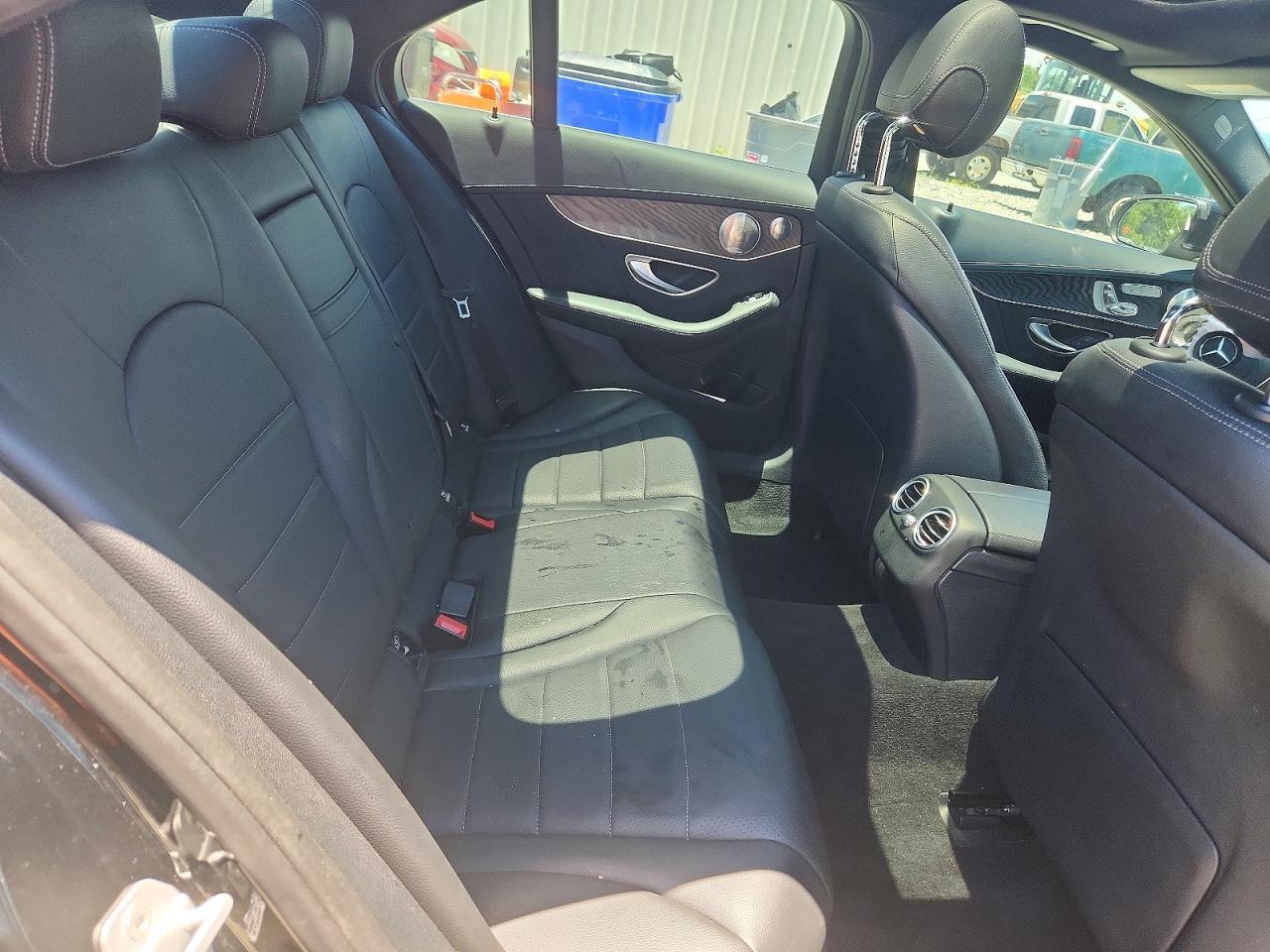 2015 Mercedes-benz C 300 Black vin: 55SWF4JB1FU063617
