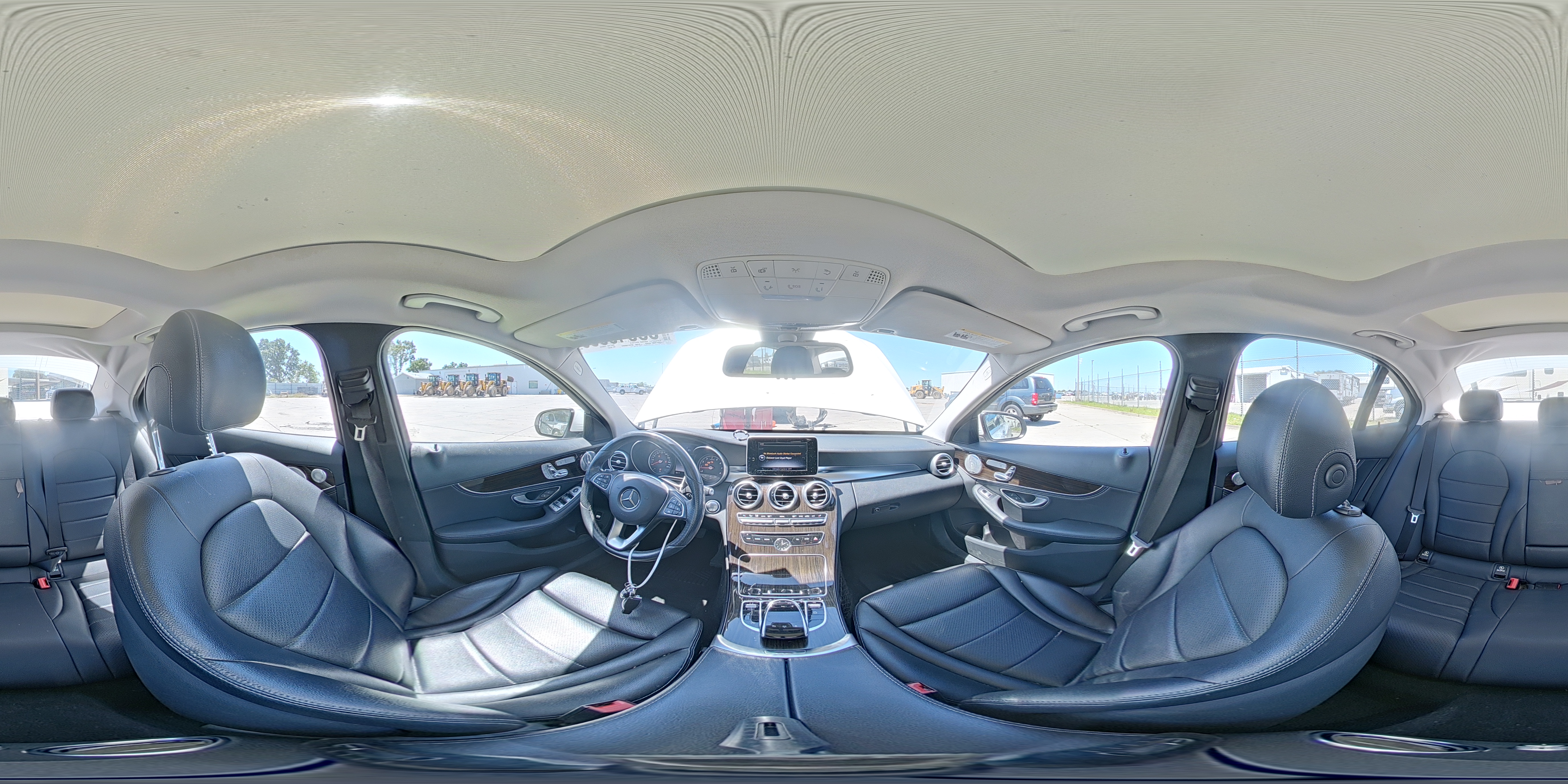 2015 Mercedes-benz C 300 White vin: 55SWF4JB1FU064167