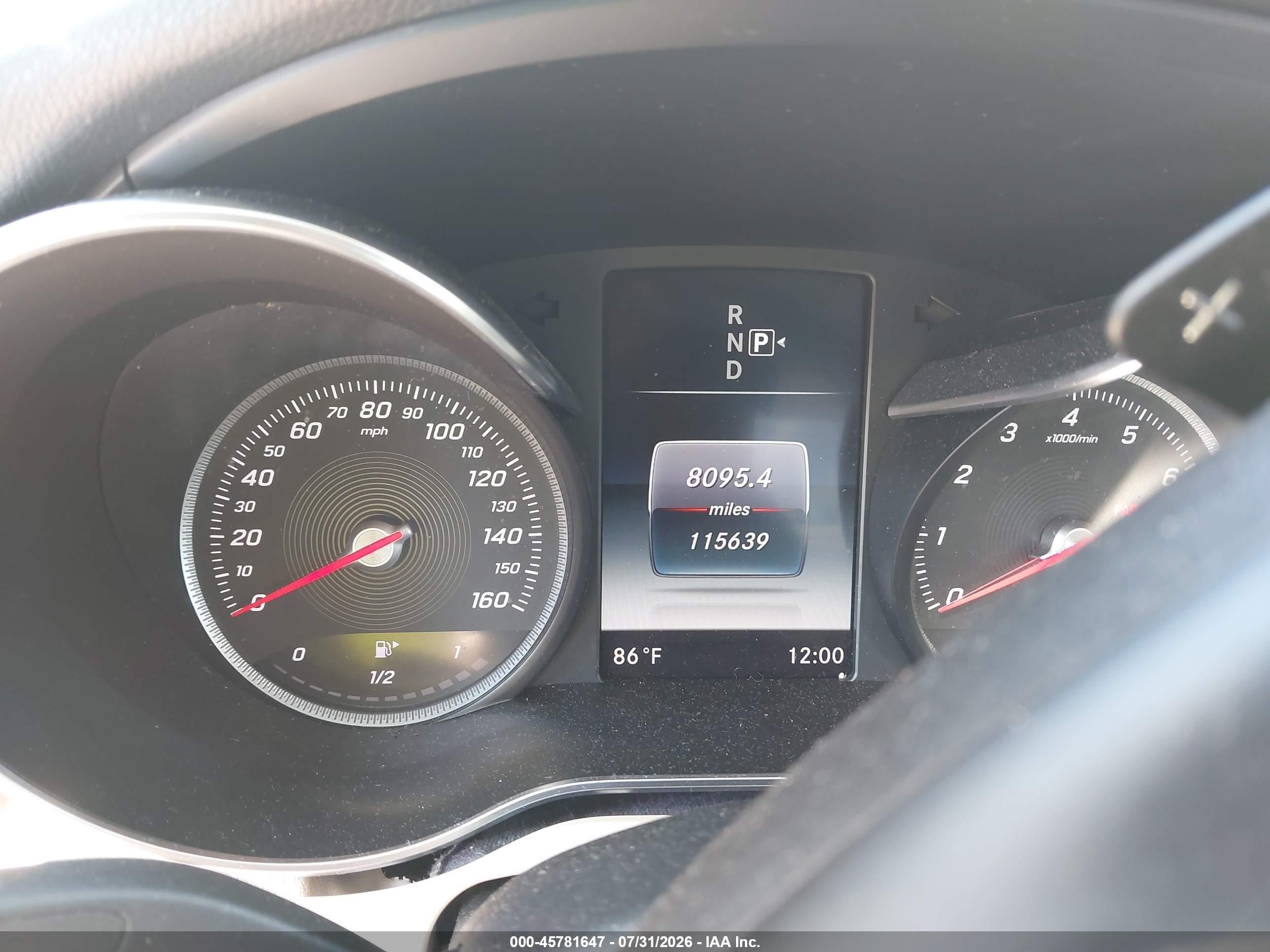 2015 Mercedes-benz C 300   White vin: 55SWF4JB1FU077730