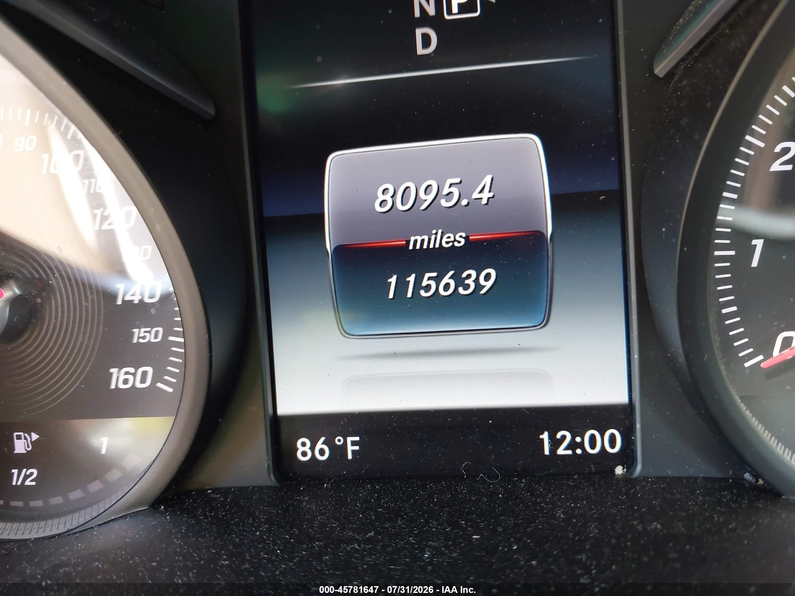2015 Mercedes-benz C 300   White vin: 55SWF4JB1FU077730