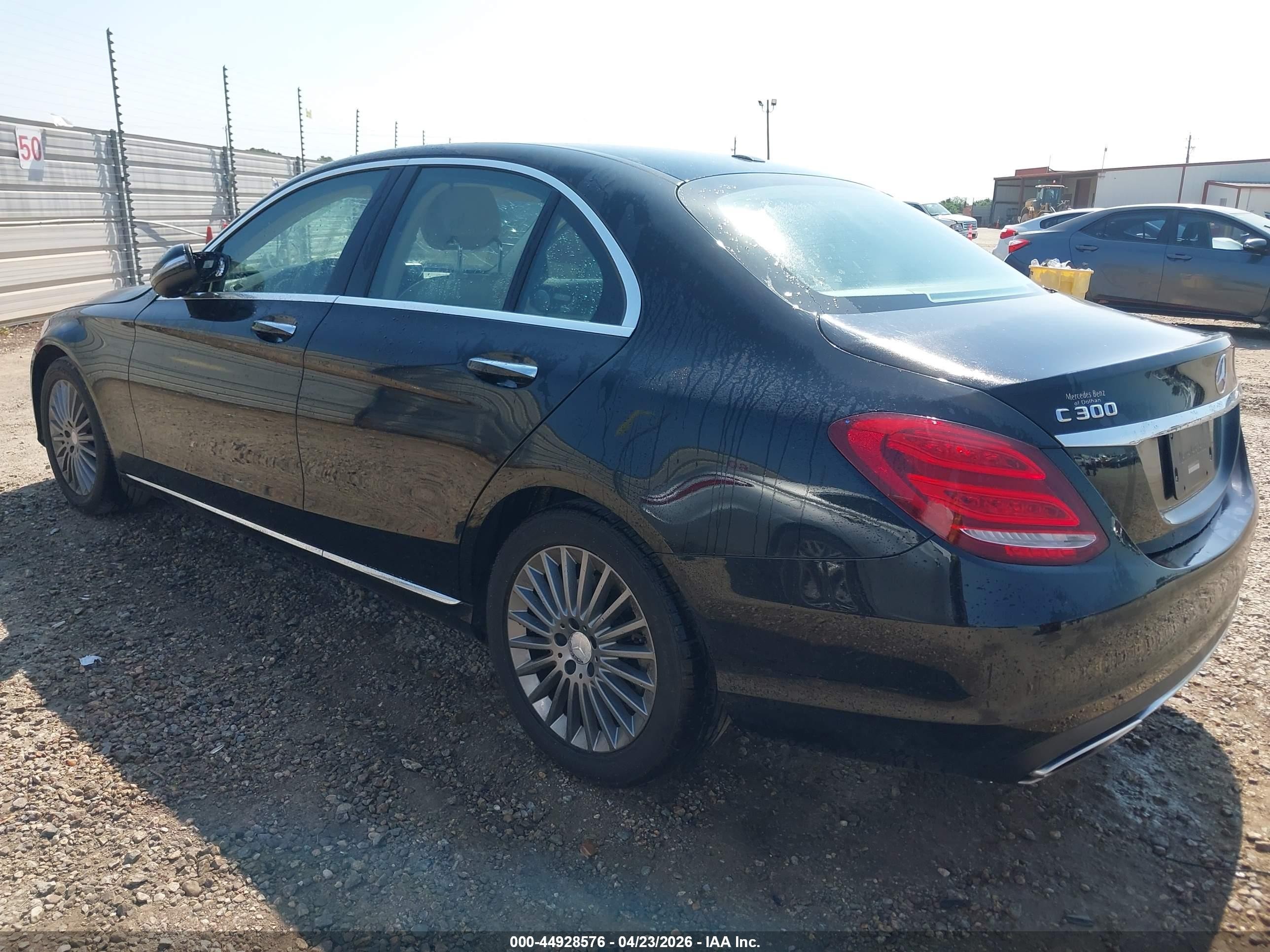 2015 Mercedes-benz C 300 Luxury Black vin: 55SWF4JB1FU087691