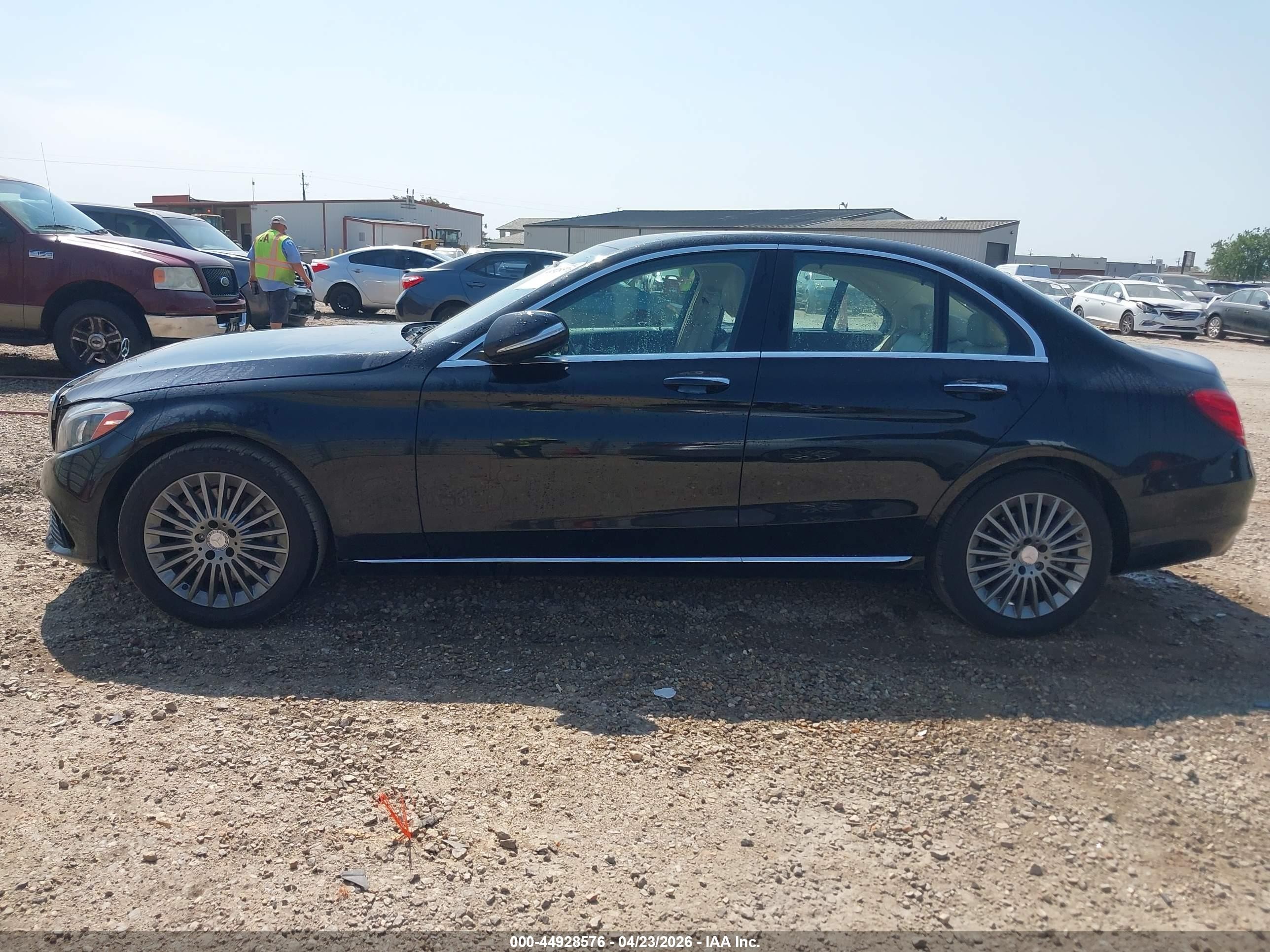 2015 Mercedes-benz C 300 Luxury Black vin: 55SWF4JB1FU087691
